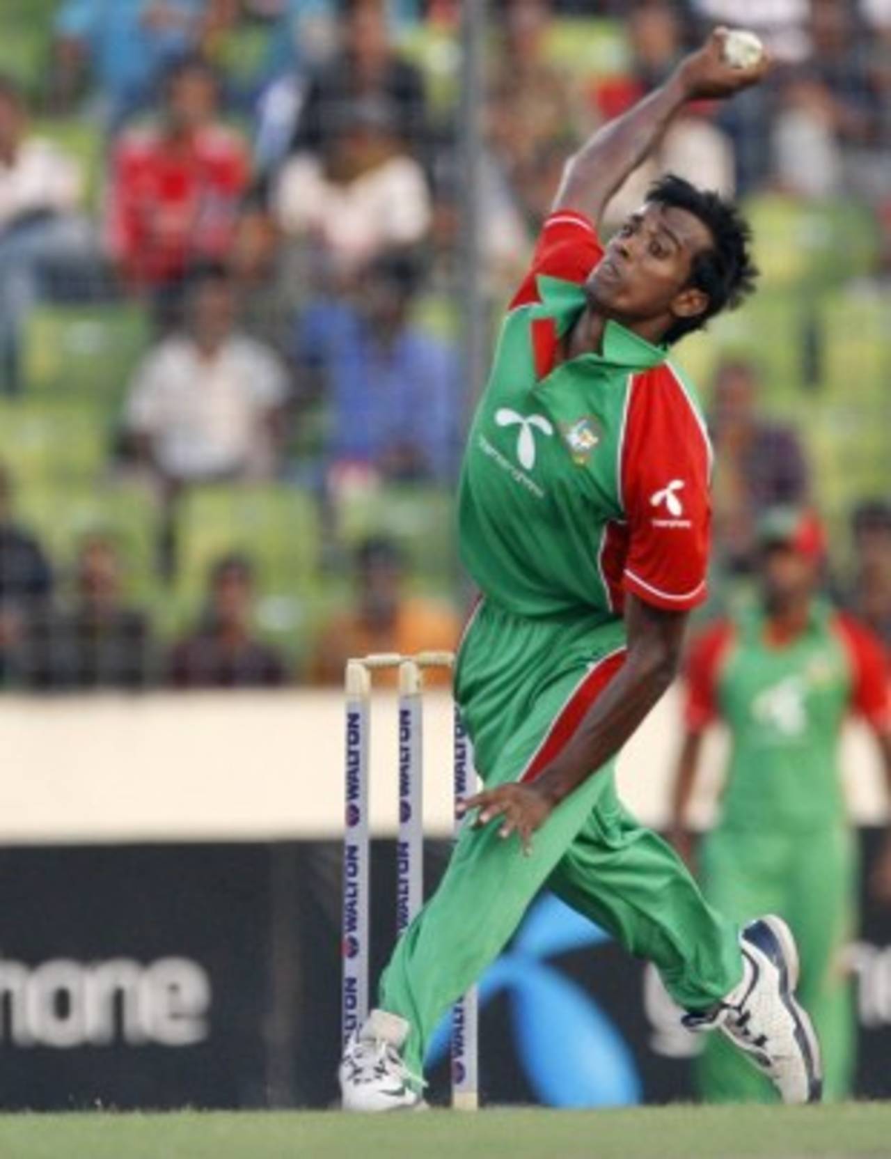 Rubel Hossain bowls during the first ODI, Bangladesh v West Indies, 1st ODI, Mirpur, October 13, 2011