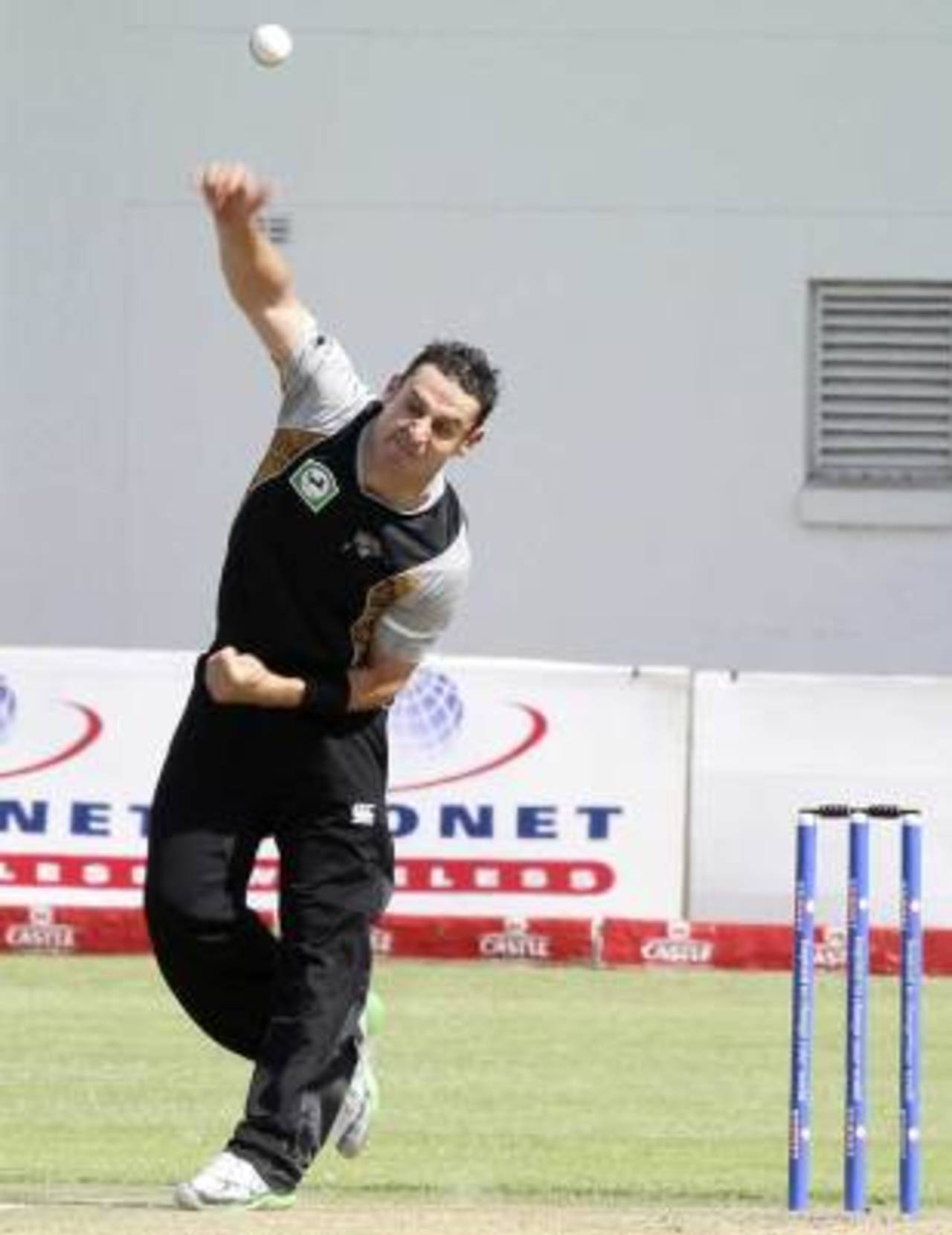 Nathan McCullum bowled economically, Zimbabwe v New Zealand, 1st Twenty20 international, Harare