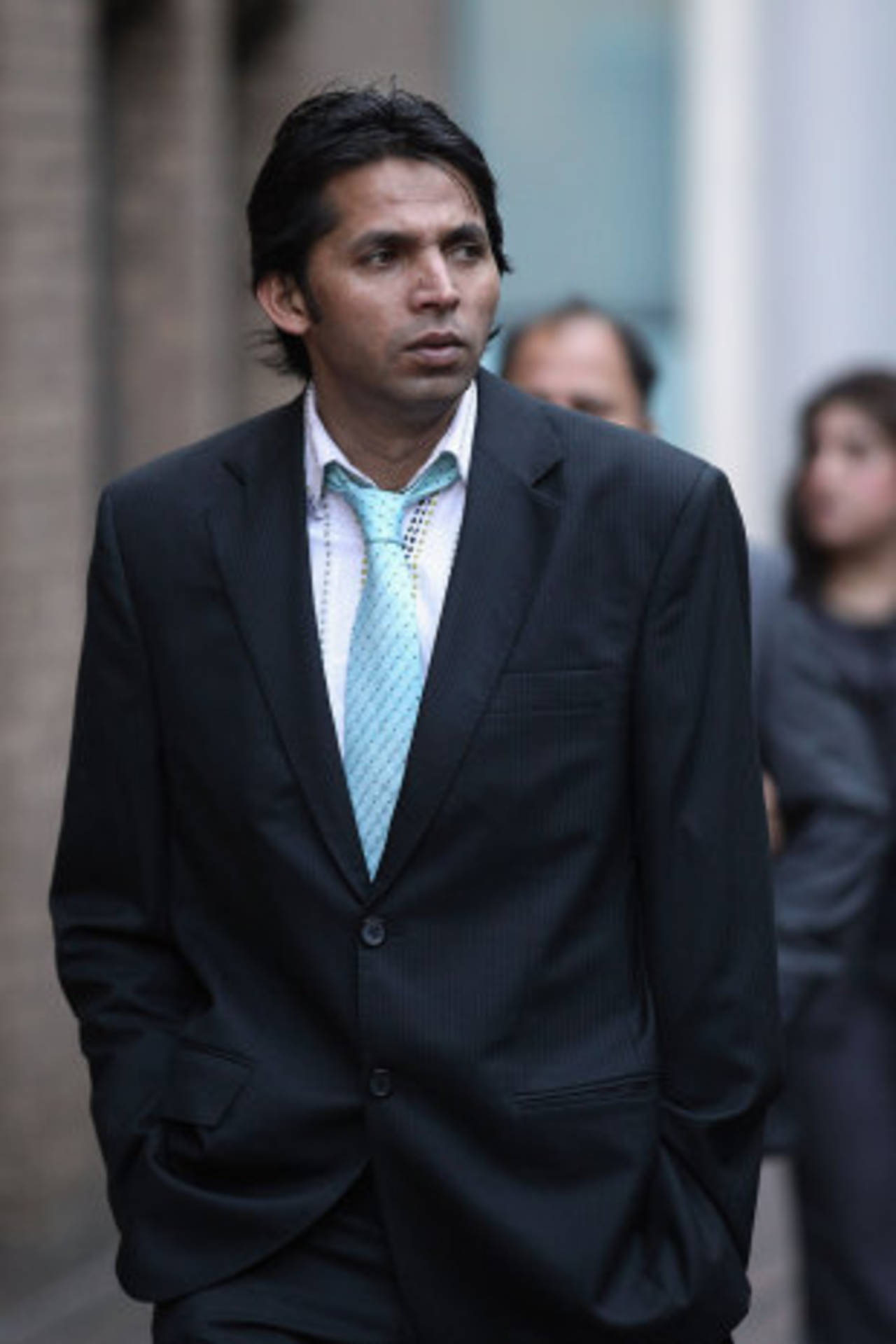 Mohammad Asif arrives at Southwark Crown Court, London, October 18, 2011