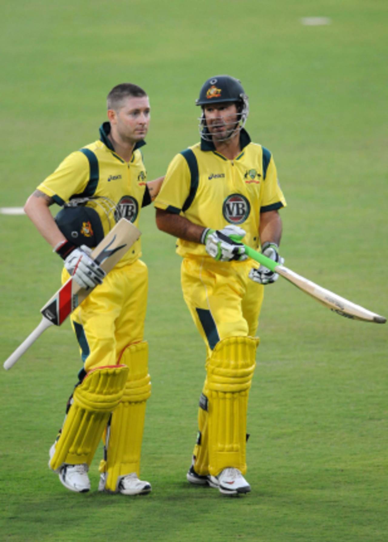 Michael Clarke and Ricky Ponting added 102 for the second wicket on either side of the rain break, South Africa v Australia, 1st ODI, Centurion, October 19, 2011