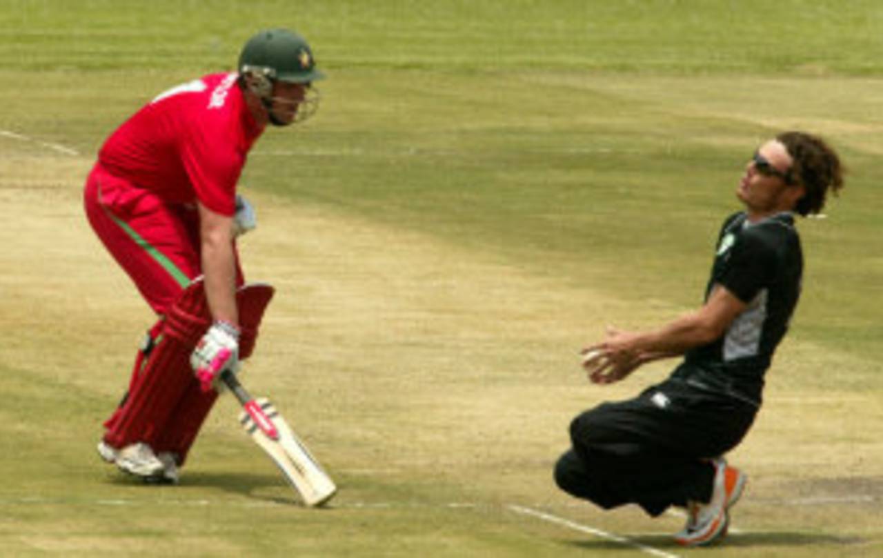 Brendan Taylor reaches to get into his crease, Zimbabwe v New Zealand, 1st ODI, Harare, October 20, 2011 