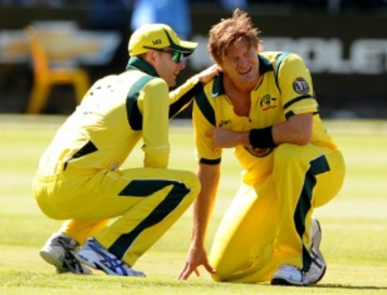 Shane Watson couldn't complete his fourth over but came out to bat&nbsp;&nbsp;&bull;&nbsp;&nbsp;Getty Images