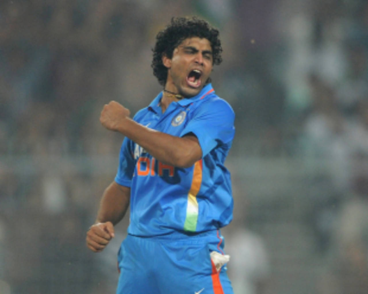 Ravindra Jadeja was in the wickets at Eden Gardens, India v England, 5th ODI, Eden Gardens, October 25 2011