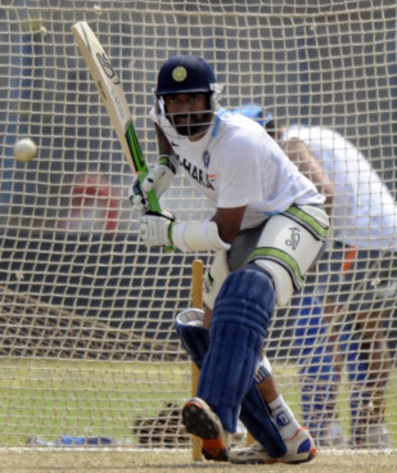 Robin Uthappa has a net on his return to the Indian side, Kolkata, October 28, 2011