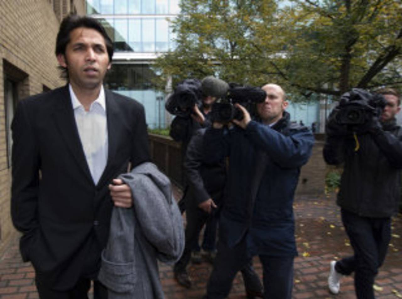 Mohammad Asif arrives at the Southwark Crown Court to hear the verdicts, London, November 1, 2011