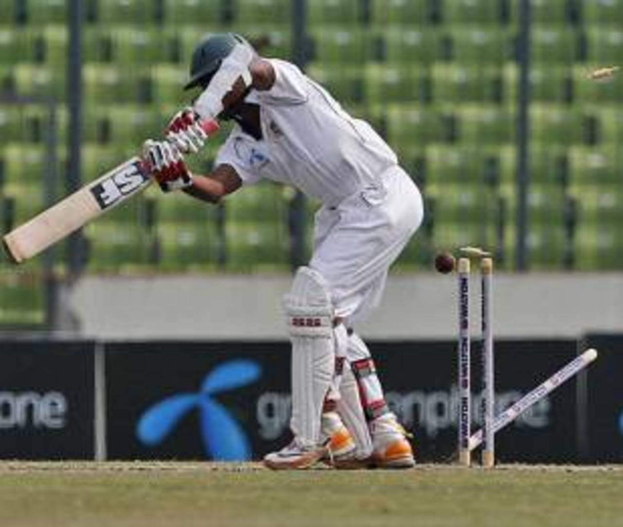Mushfiqur Rahim: "There are times when we don't know what to do, whether to go slow or up the pace."&nbsp;&nbsp;&bull;&nbsp;&nbsp;Associated Press
