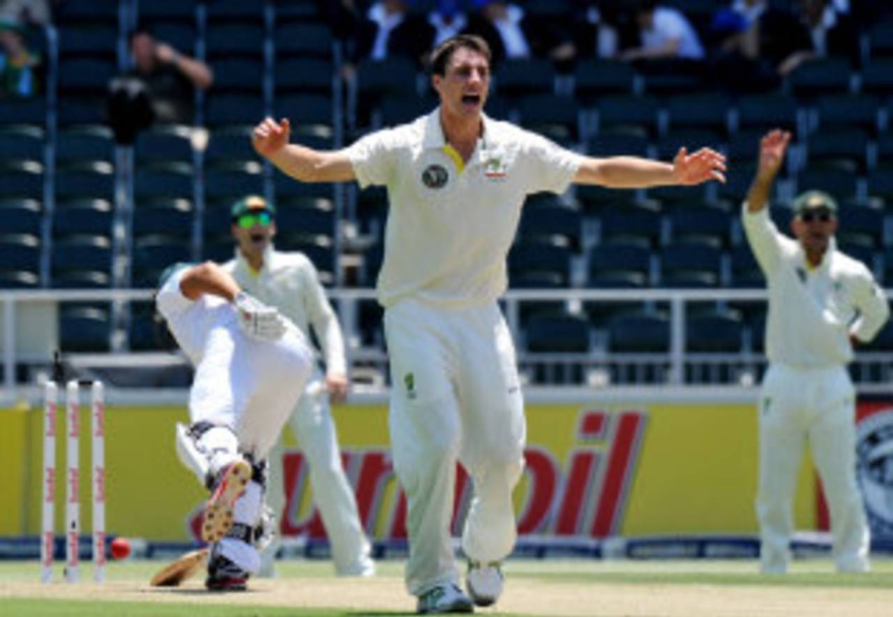 Pat Cummins appeals unsuccessfully for a wicket in his debut spell, South Africa v Australia, 2nd Test, Johannesburg, 1st day, November 17, 2011