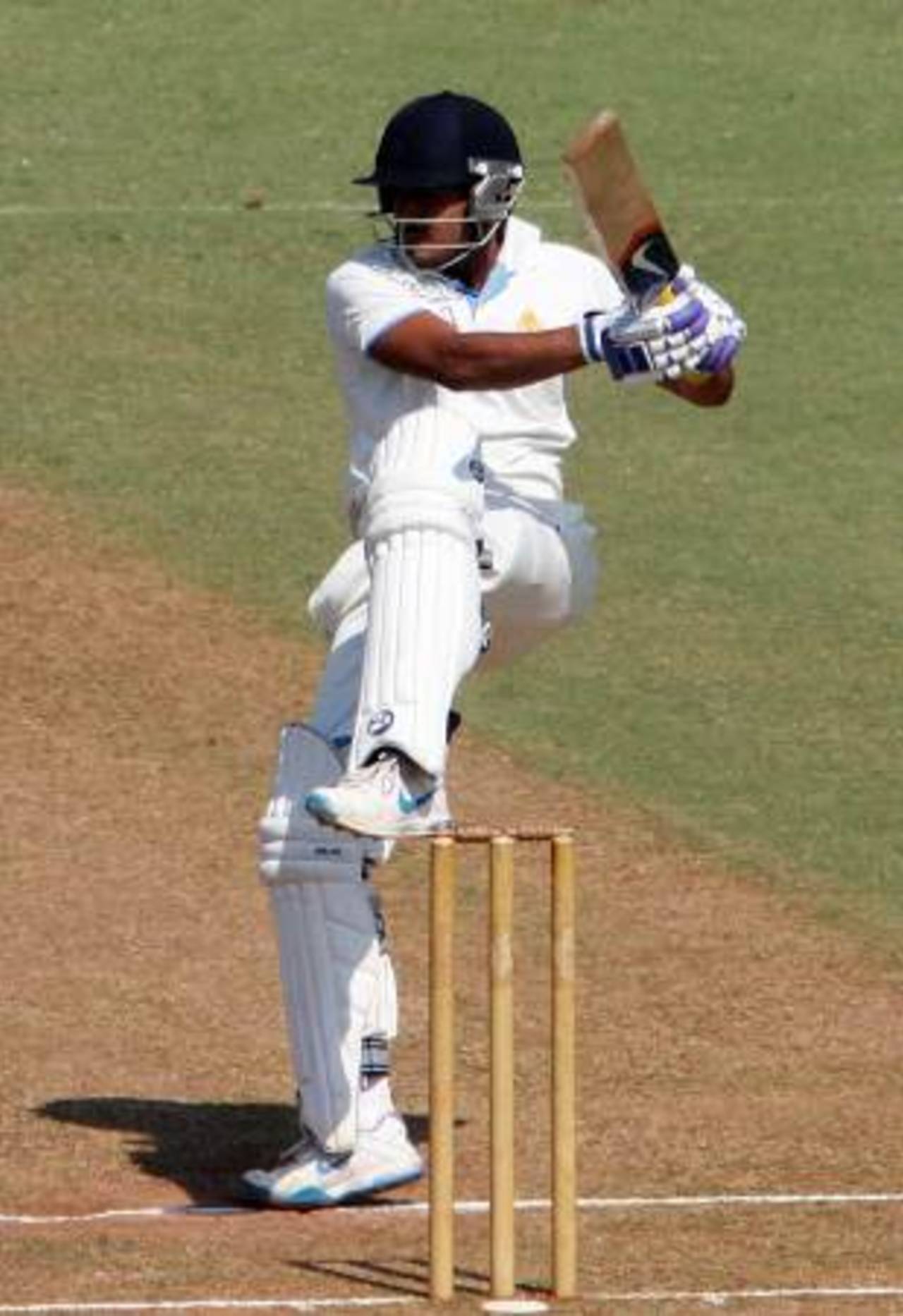 Manish Pandey pulls, Mumbai v Karnataka, Ranji Trophy Elite League, Mumbai, 1st day, November 17, 2011
