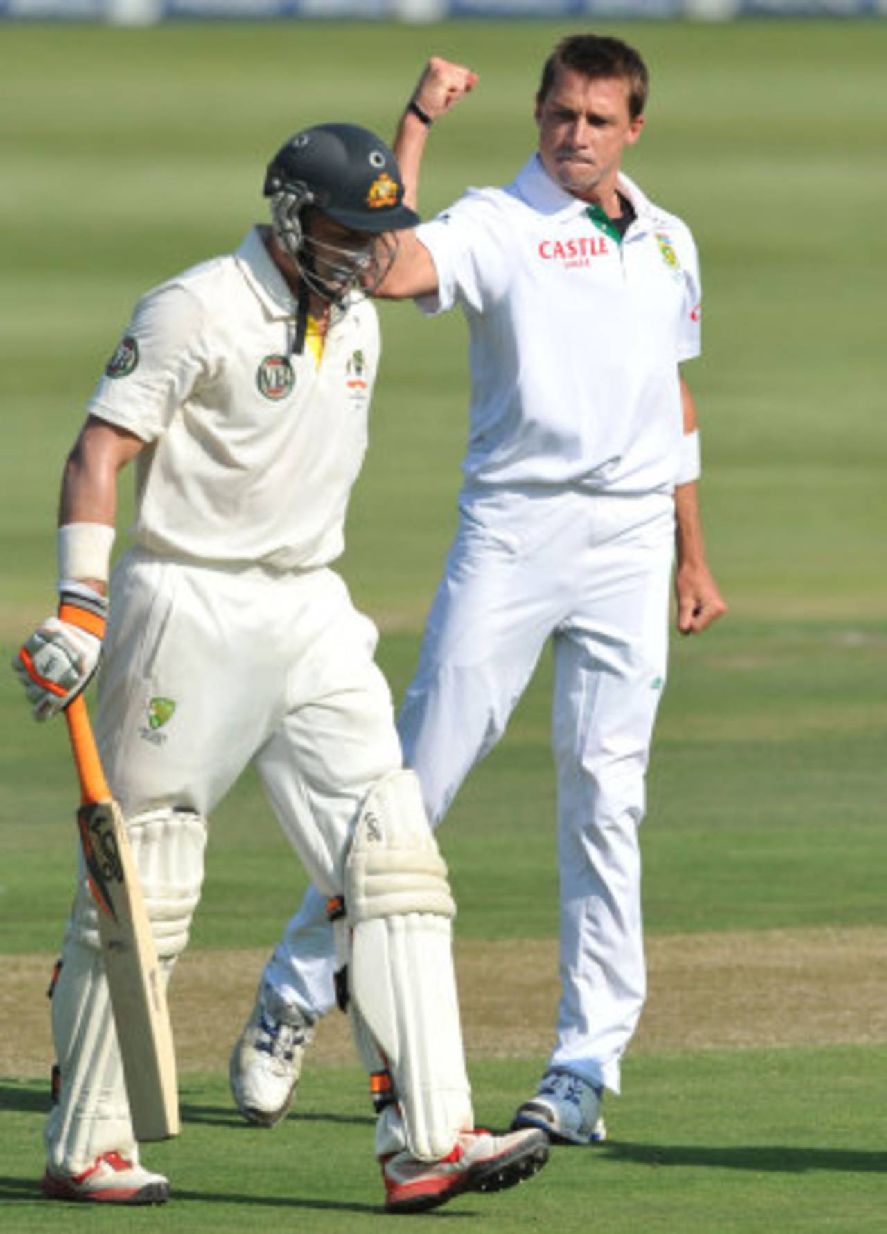 Dale Steyn pumps his fist as Michael Hussey departs, South Africa v Australia, 2nd Test, Johannesburg, 2nd day, November 18, 2011