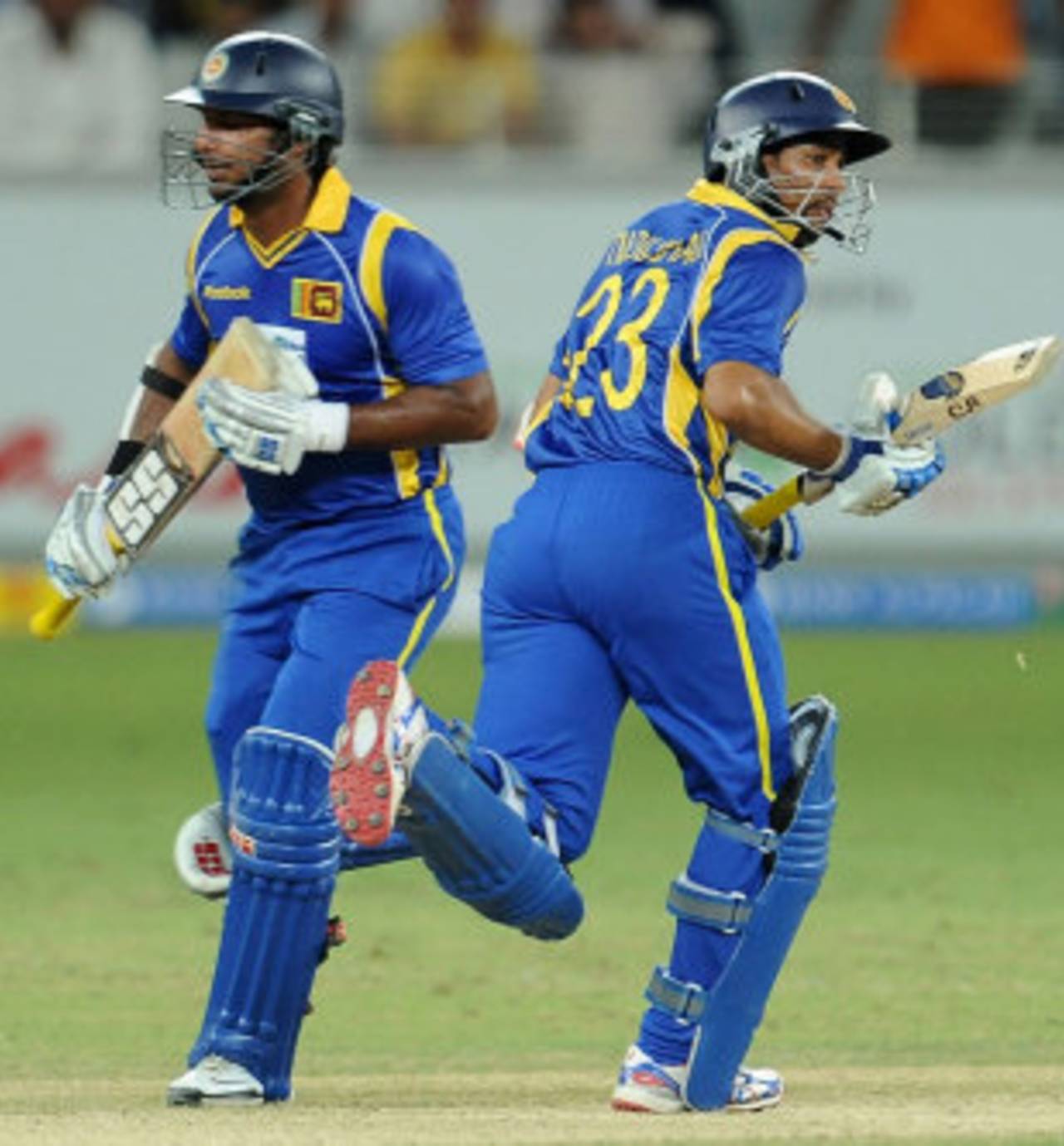 Tillakaratne Dilshan and Kumar Sangakkara gave Sri Lanka a bright start before the chase faded away&nbsp;&nbsp;&bull;&nbsp;&nbsp;AFP
