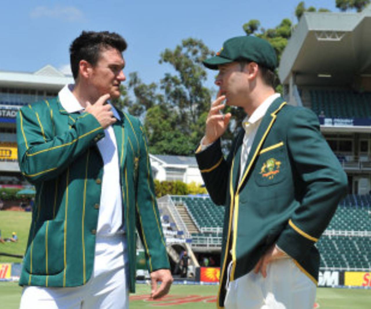 Graeme Smith and Michael Clarke at the toss, South Africa v Australia, 2nd Test, Johannesburg, 1st day, November 17, 2011