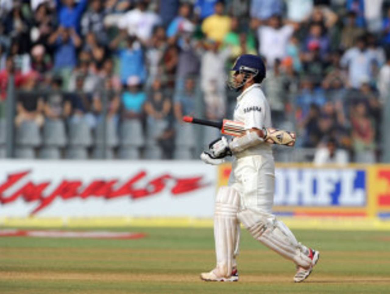 Sachin Tendulkar walks off for 94, India v West Indies, 3rd Test, Mumbai, 4th day, November 25, 2011