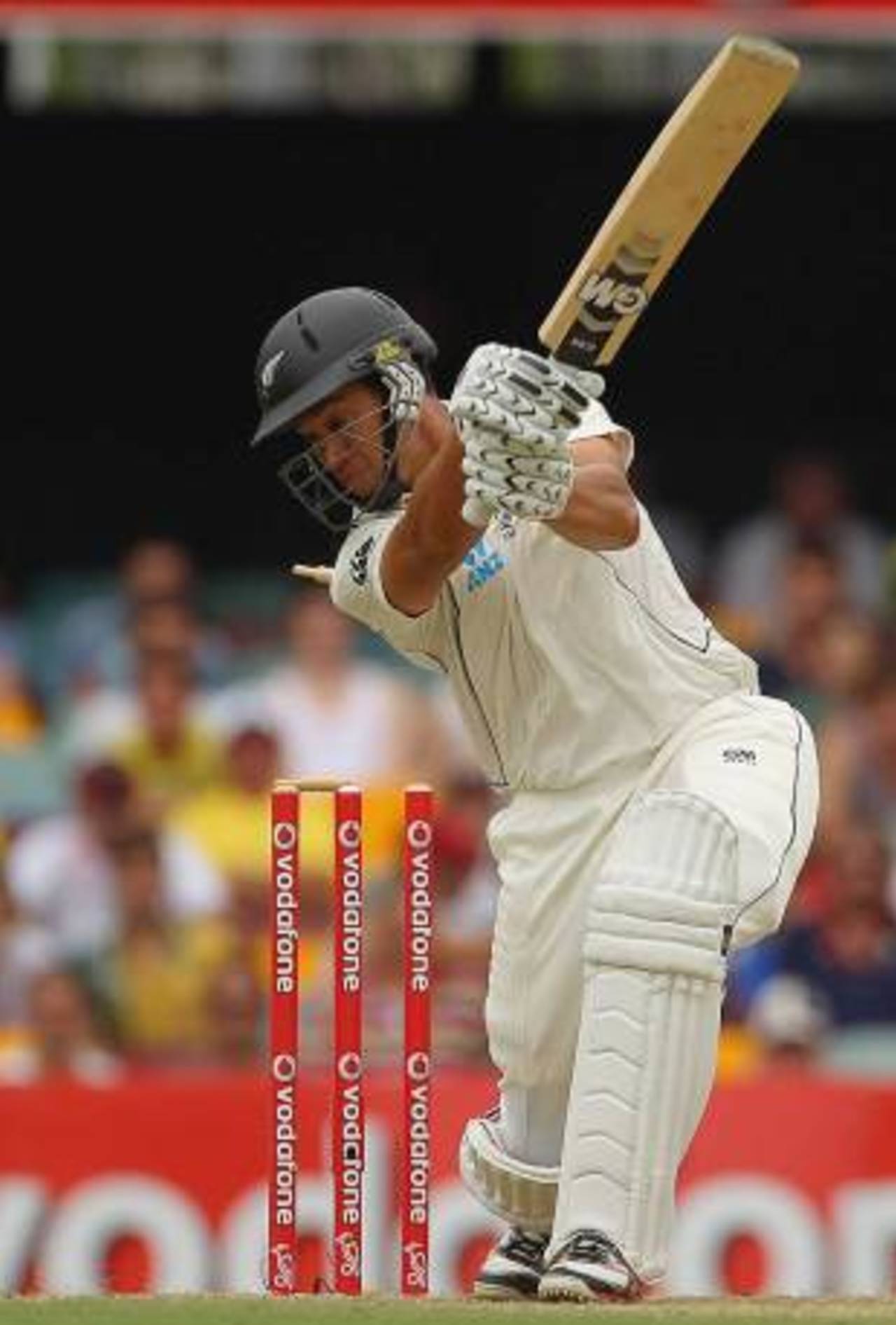 Ross Taylor is bowled, Australia v New Zealand, 1st Test, Brisbane, 1st day, December 1, 2011