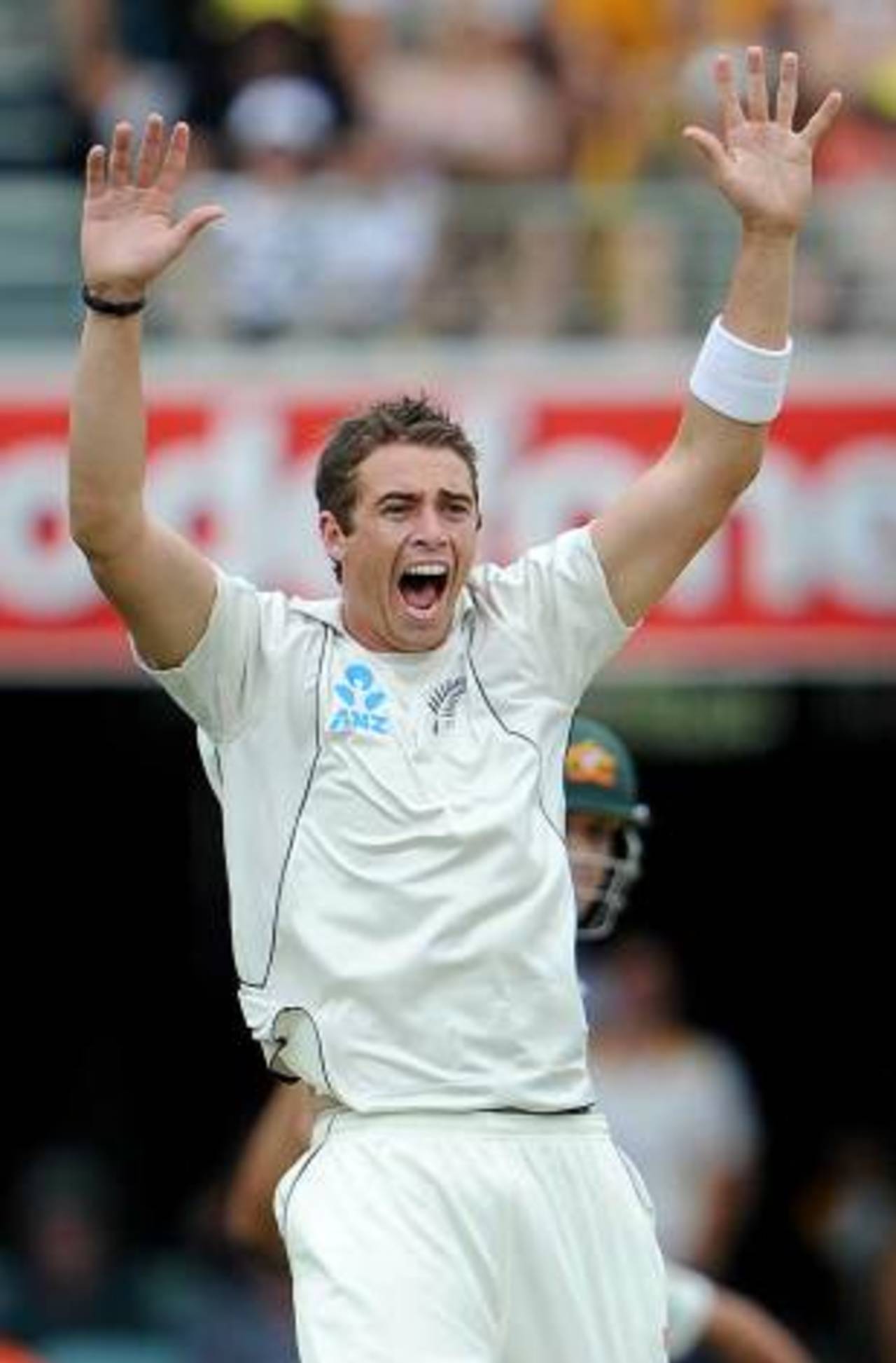 Tim Southee appeals for a caught-behind against David Warner, Australia v New Zealand, 1st Test, Brisbane, 2nd day, December 2, 2011