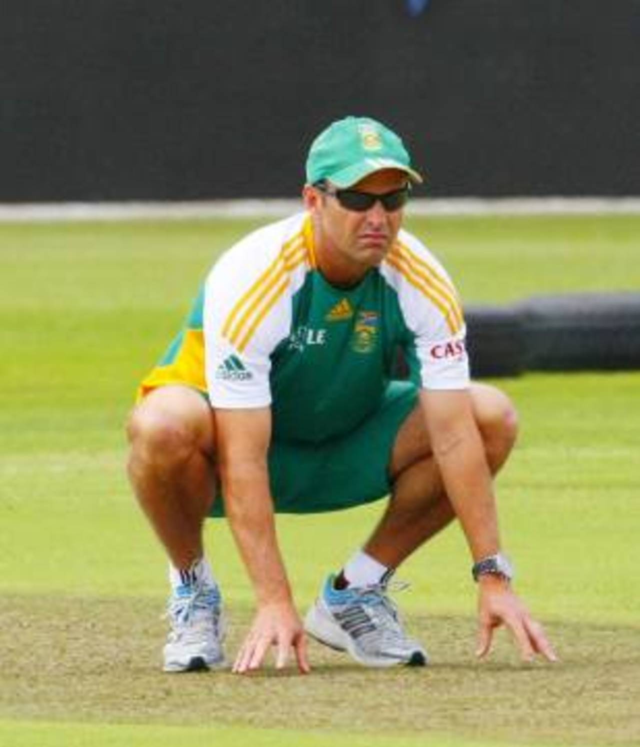 Gary Kirsten inspects the conditions at Kingsmead, Durban, December 24, 2011