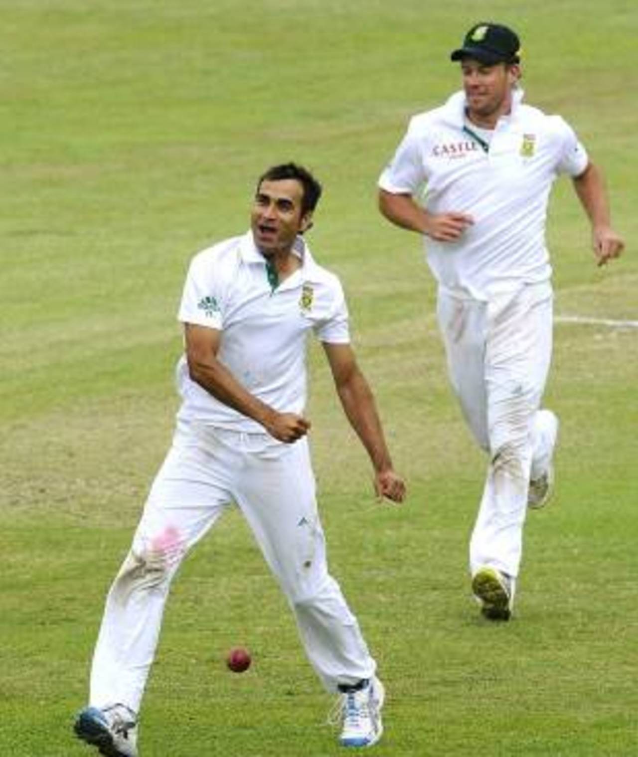 Imran Tahir dismissed Kumar Sangakkara, South Africa v Sri Lanka, 2nd Test, Durban, 3rd day, December 28, 2011