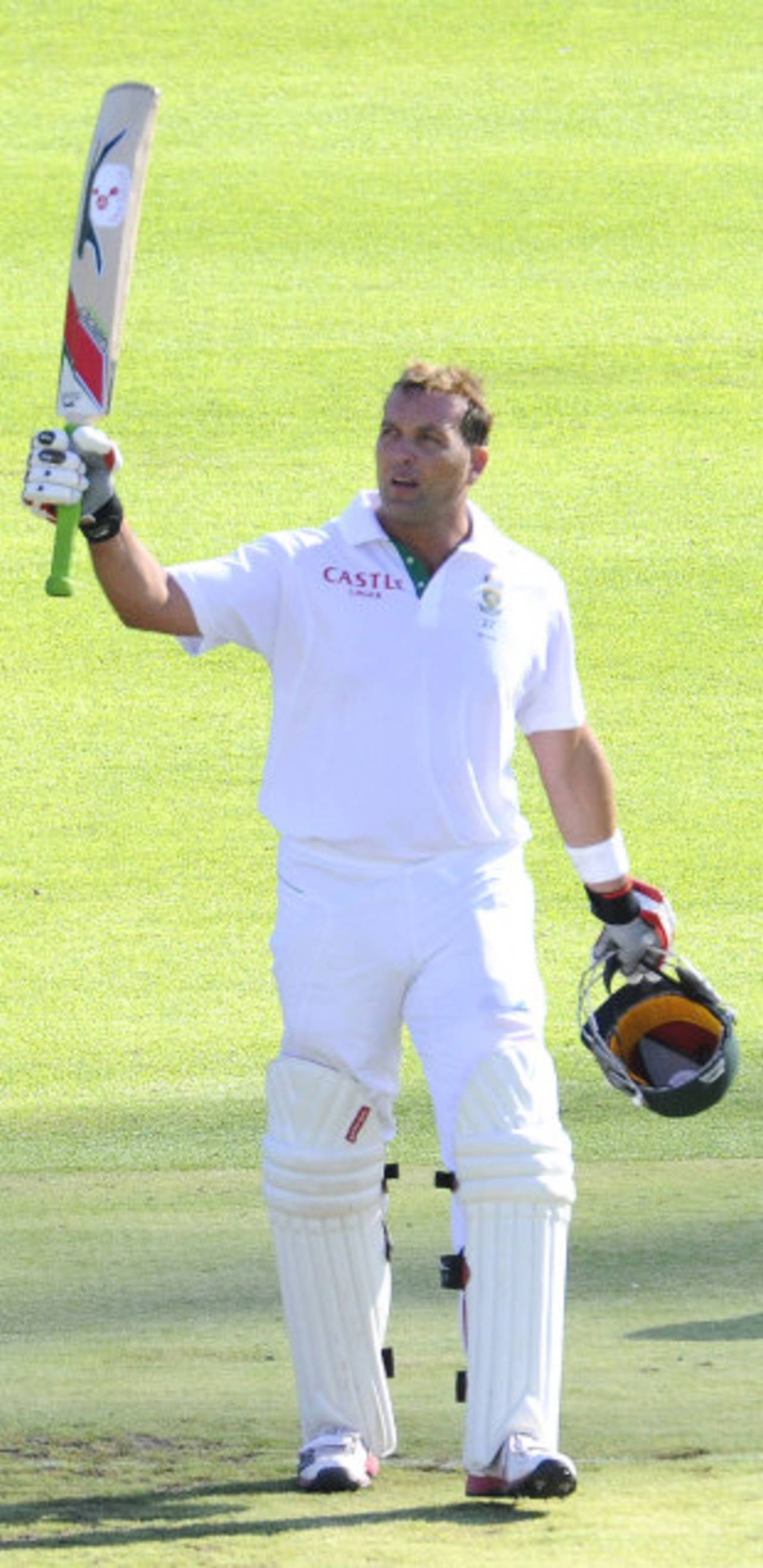 Jacques Kallis celebrates his milestone, South Africa v Sri Lanka, January, 3, 2011