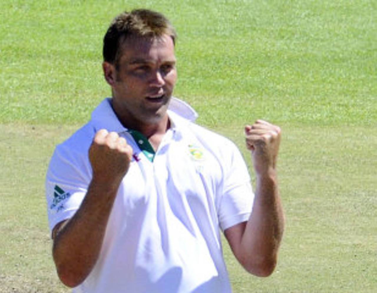 Jacques Kallis added three wickets and six catches to his 224 runs in the match to be named Man of the Match&nbsp;&nbsp;&bull;&nbsp;&nbsp;AFP