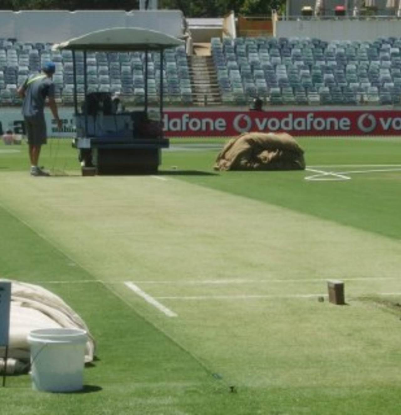 India have struggled in Perth, and the green-tinged 2012 pitch is known to have been chief among the motivators for the retaliatory dustbowls prepared for Australia's visit to India earlier this year.&nbsp;&nbsp;&bull;&nbsp;&nbsp;ESPNcricinfo Ltd