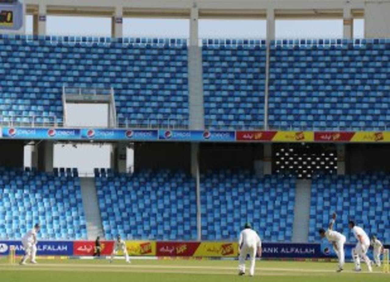 The Test began in front of largely empty stands, Pakistan v England, 1st Test, Dubai, 1st day, January 17, 2012