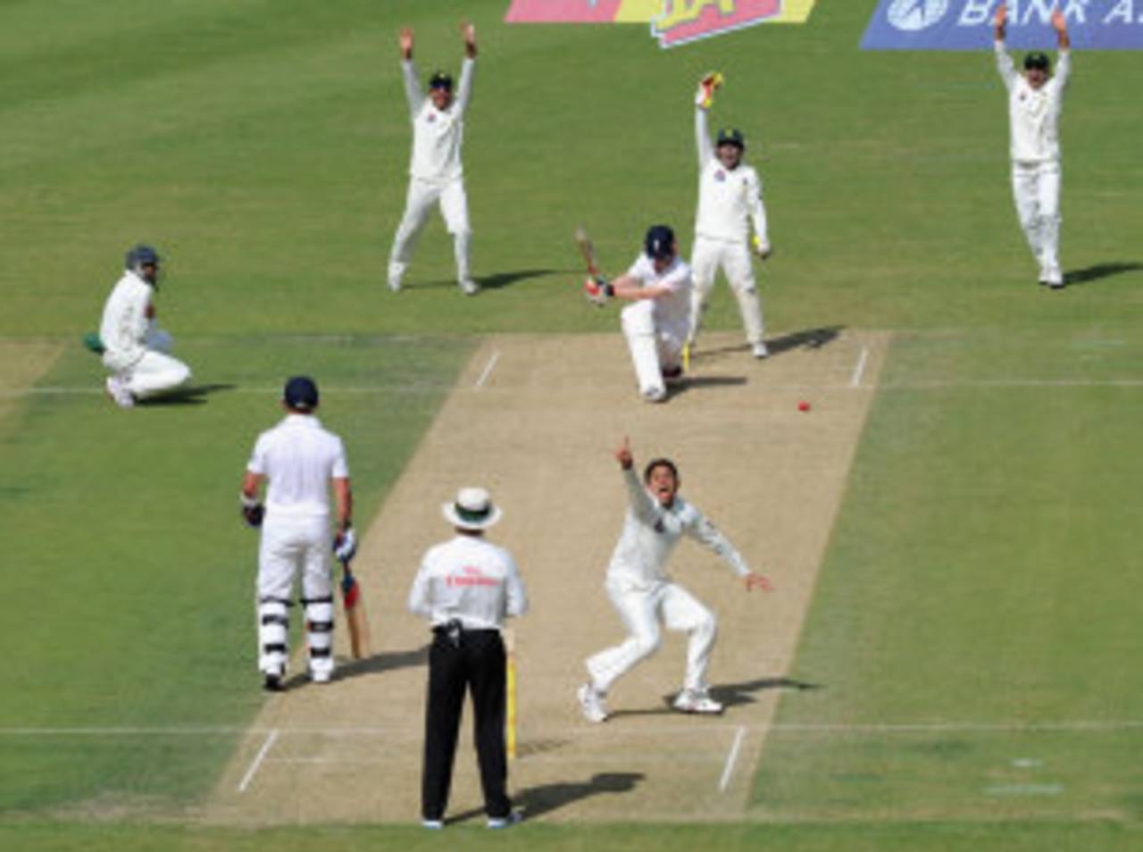Saeed Ajmal traps Eoin Morgan lbw, Pakistan v England, 1st Test, Dubai, 1st day, January 17, 2012