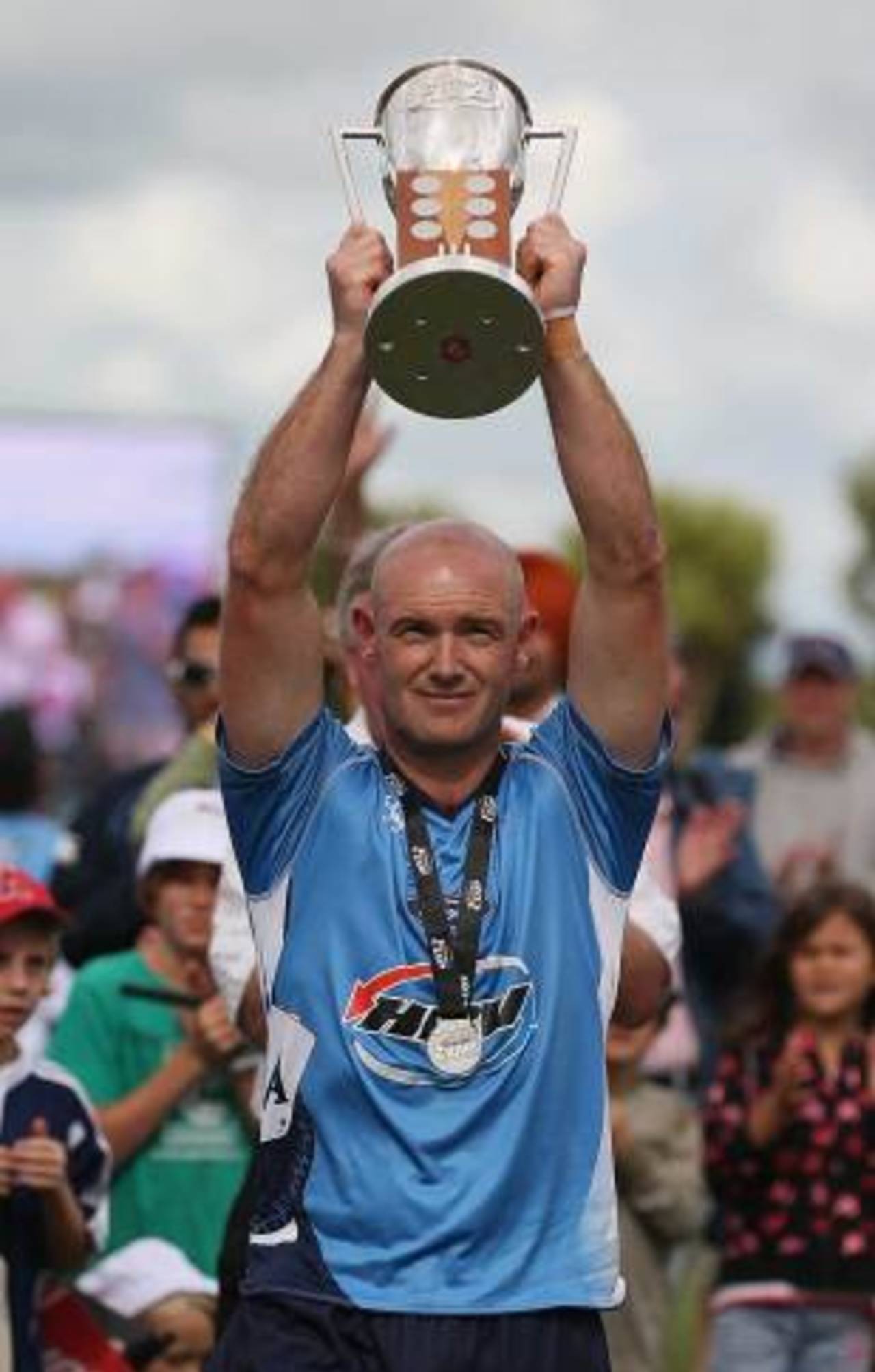 Gareth Hopkins holds aloft the HRV Cup, Auckland Aces v Canterbury, HRV Cup final, Auckland, January 22, 2012