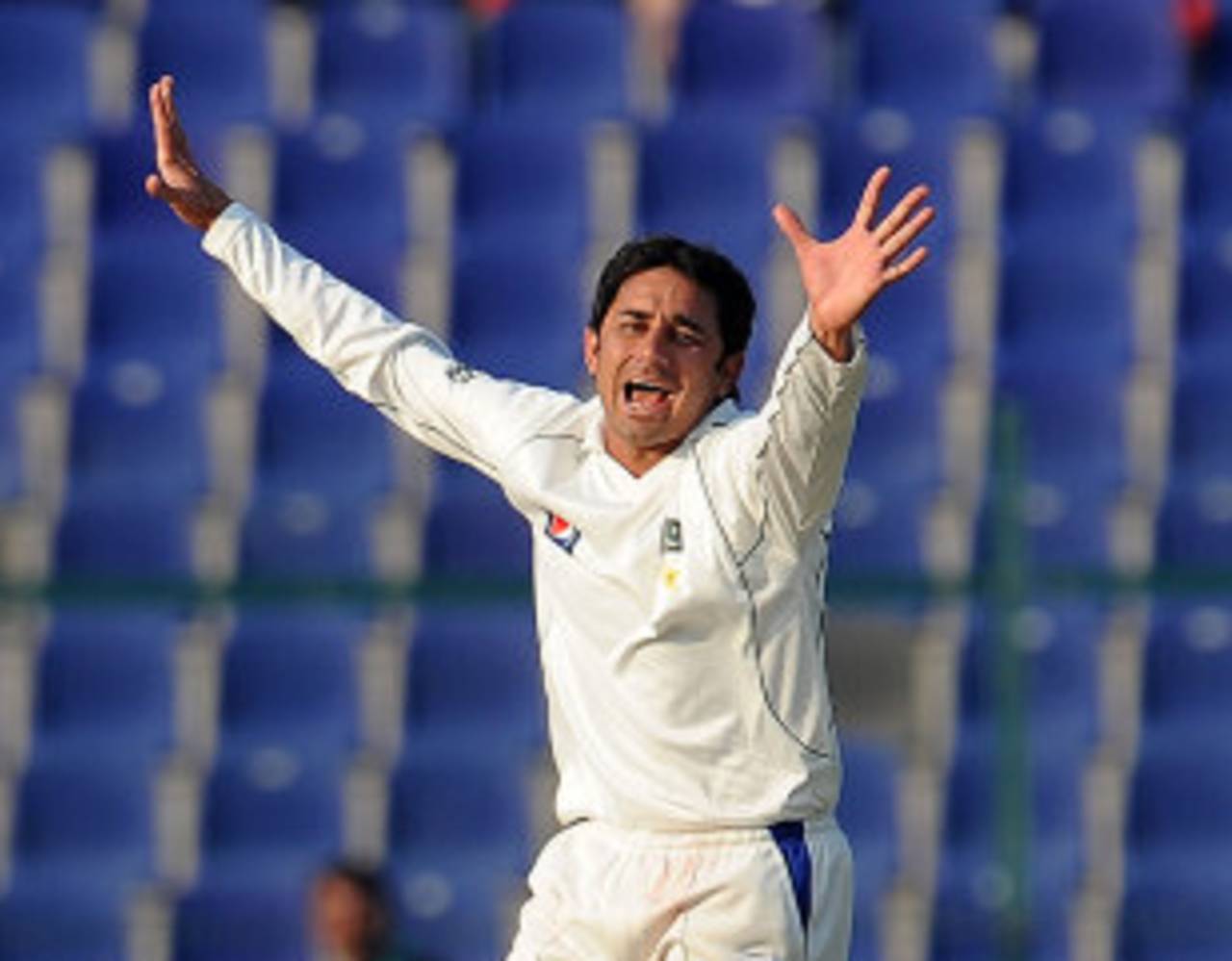 Saeed Ajmal celebrates dismissing Alastair Cook, Pakistan v England, 2nd Test, Abu Dhabi, 2nd day, January 26, 2012