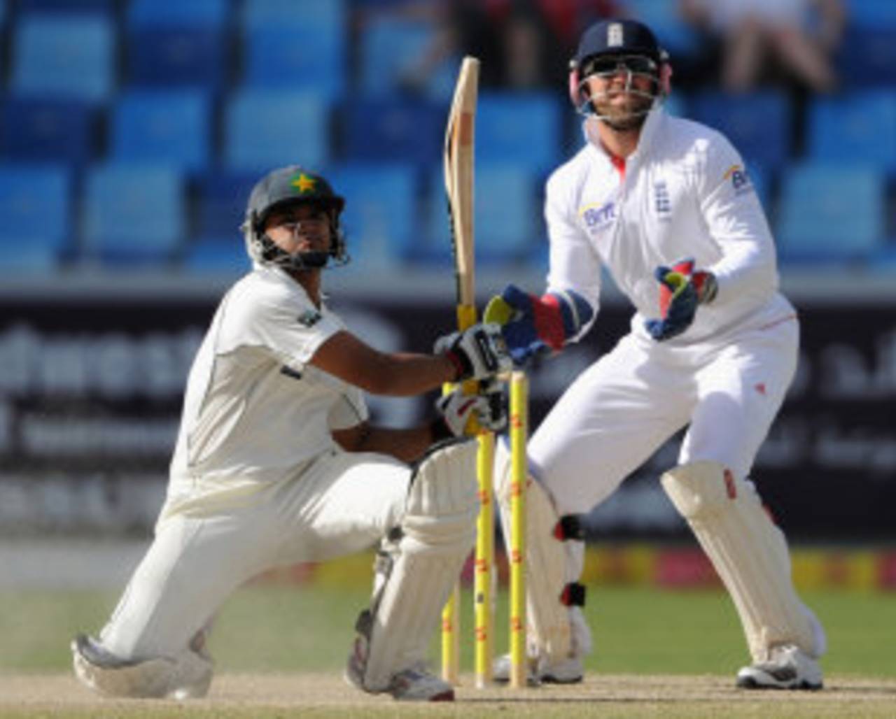Azhar Ali goes over the top, Pakistan v England, 3rd Test, Dubai, 3rd day, February 5, 2012 