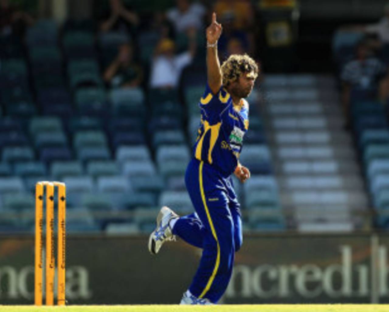 Lasith Malinga could be crushing toes in county cricket this season&nbsp;&nbsp;&bull;&nbsp;&nbsp;Getty Images