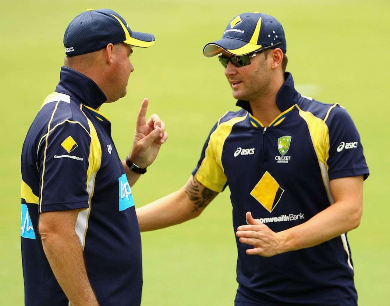 Mickey Arthur speaks to Michael Clarke, Perth, February 9, 2012