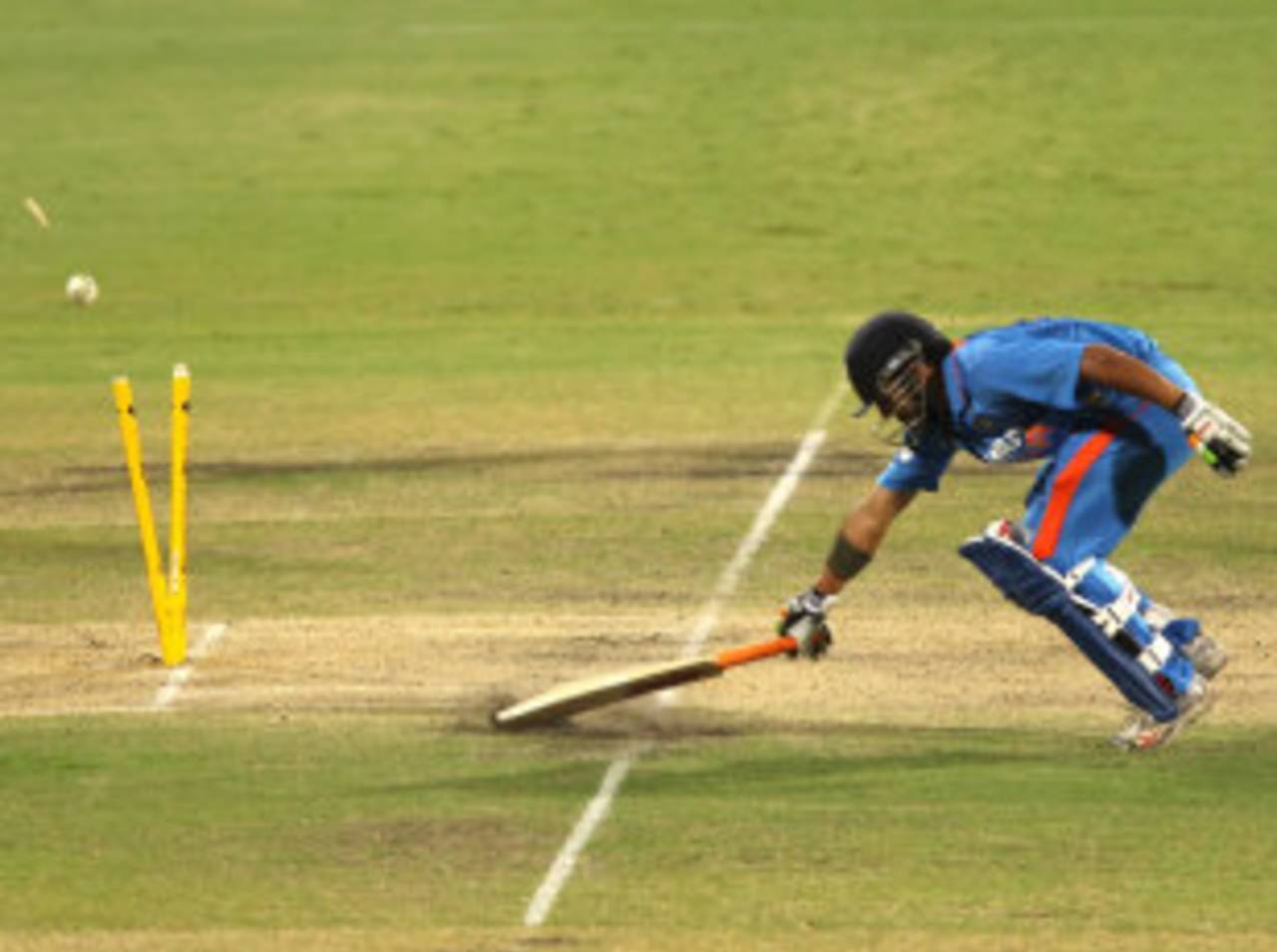 Gautam Gambhir is run out for 91, India v Sri Lanka, Commonwealth Bank Series, Adelaide, February 14, 2012