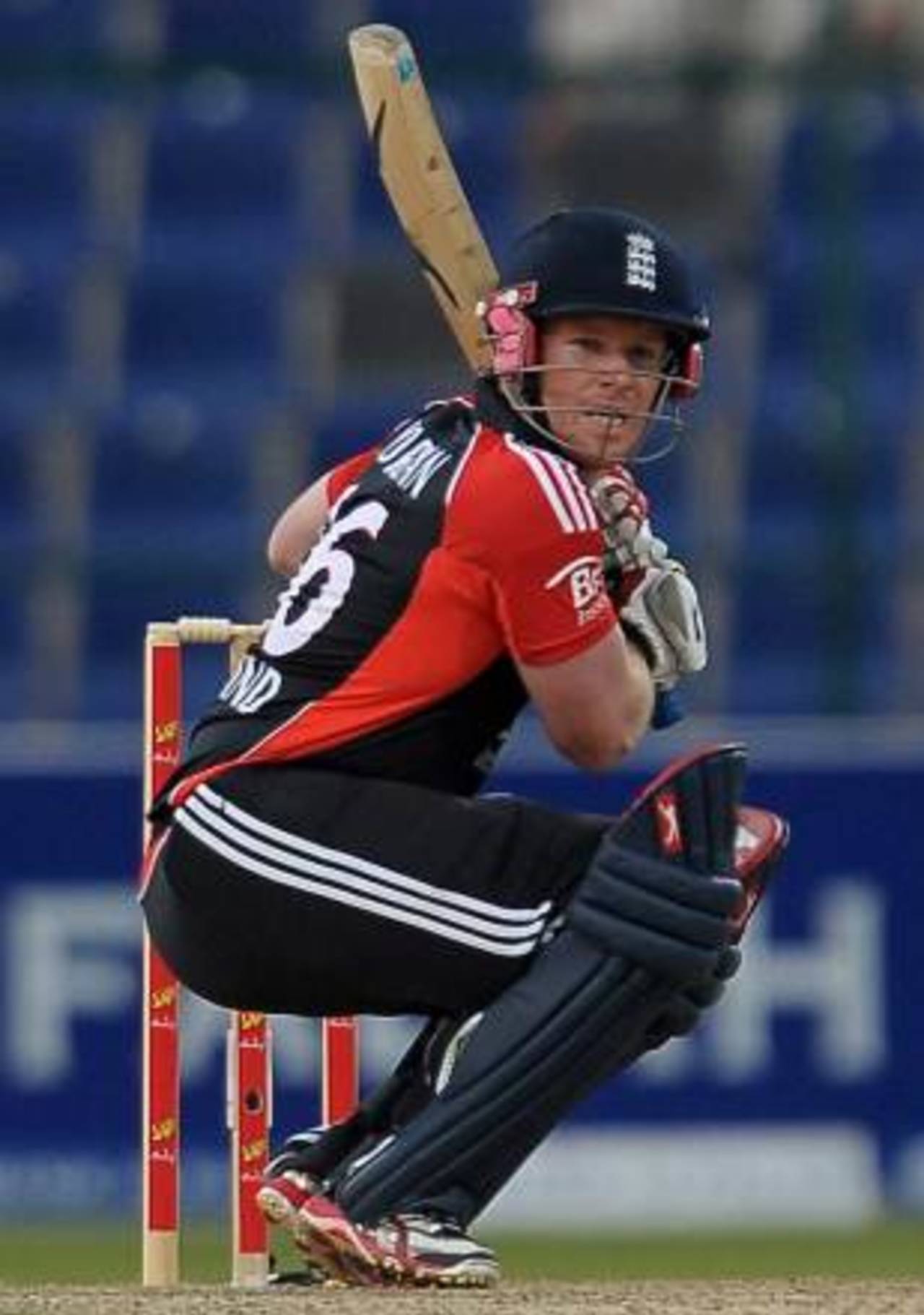 Eoin Morgan gets low in his stance, Pakistan v England, 2nd ODI, Abu Dhabi, February 15, 2012