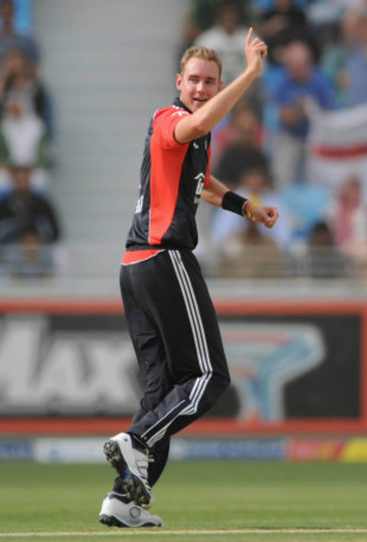 Stuart Broad celebrates after removing Azhar Ali, Pakistan v England, 3rd ODI, Dubai, February, 18, 2012