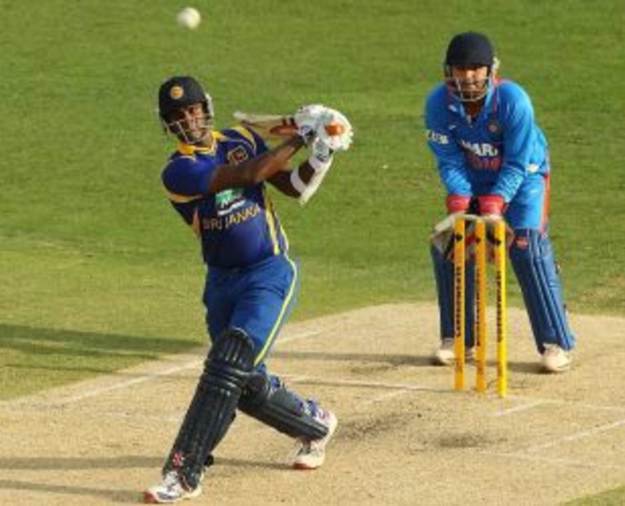 Angelo Mathews scored 49 off 37 balls, India v Sri Lanka, CB Series, Brisbane, February 21, 2012