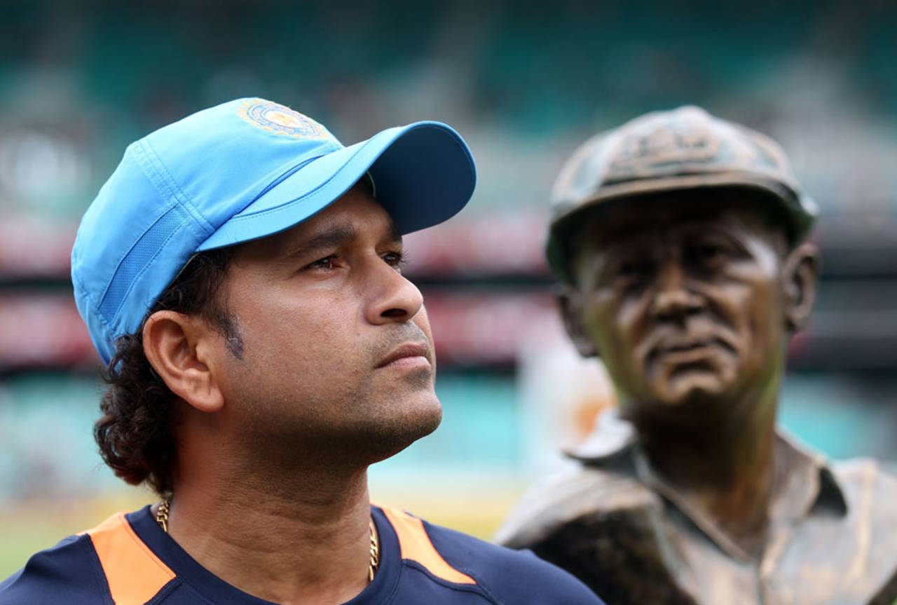 Sachin Tendulkar with a bust of Don Bradman, Australia v India, CB Series, Sydney, February 26, 2012