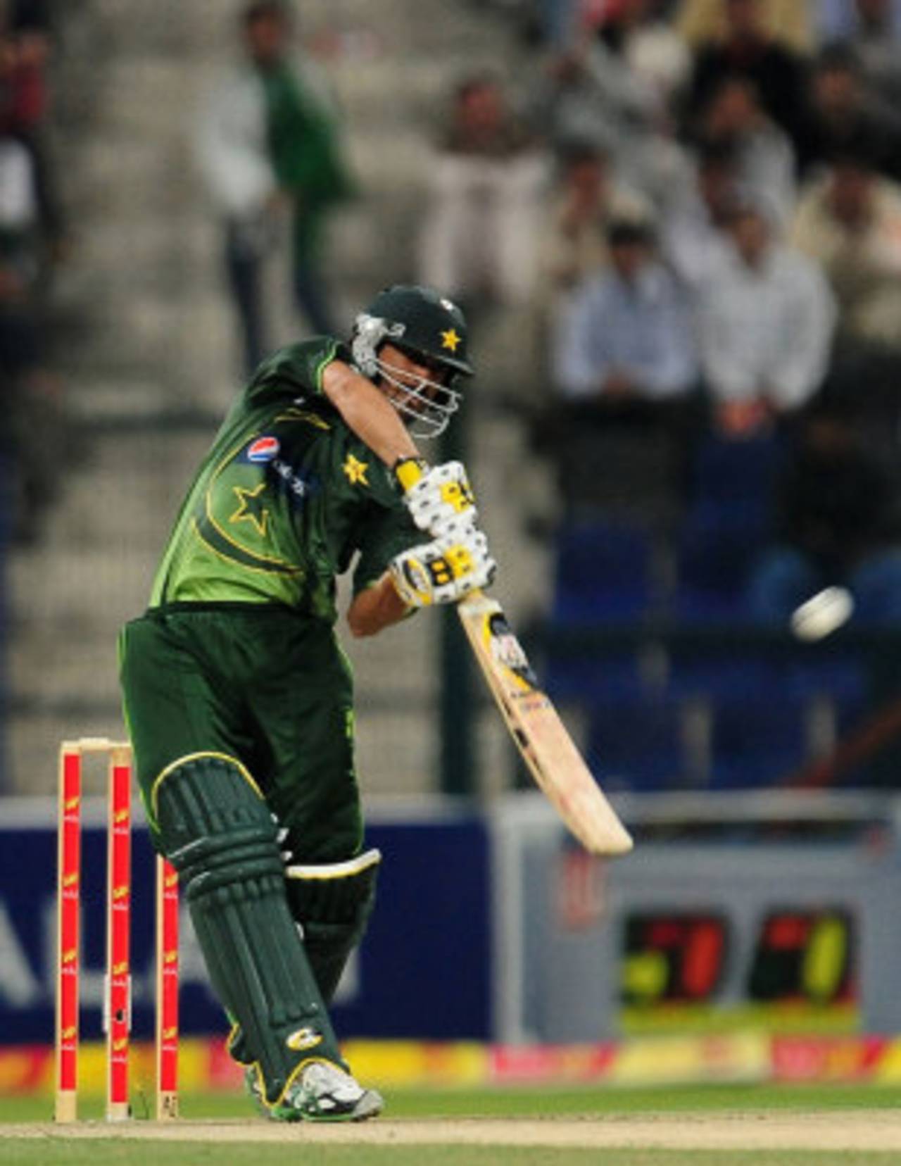 Awais Zia played a more controlled innings, Pakistan v England, 3rd Twenty20, Abu Dhabi, February 27, 2012