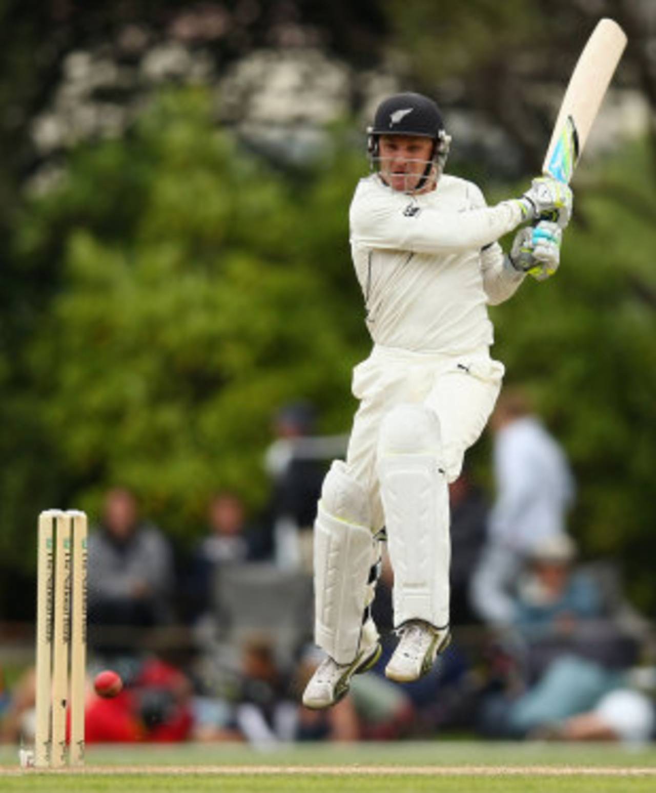 Brendon McCullum gets on top of the bounce, New Zealand v South Africa, 1st Test, Dunedin, 4th day, March 10, 2012
