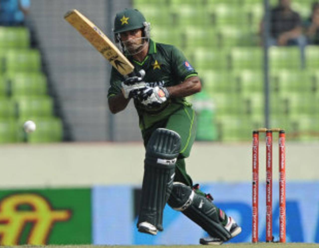 Mohammad Hafeez works towards midwicket, Bangladesh v Pakistan, Asia Cup final, Mirpur, March 22, 2012