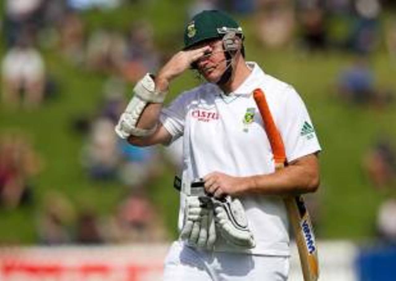 Graeme Smith averages 24.83 in the first innings in his last 12 Tests, and 73.33 in the second innings&nbsp;&nbsp;&bull;&nbsp;&nbsp;AFP