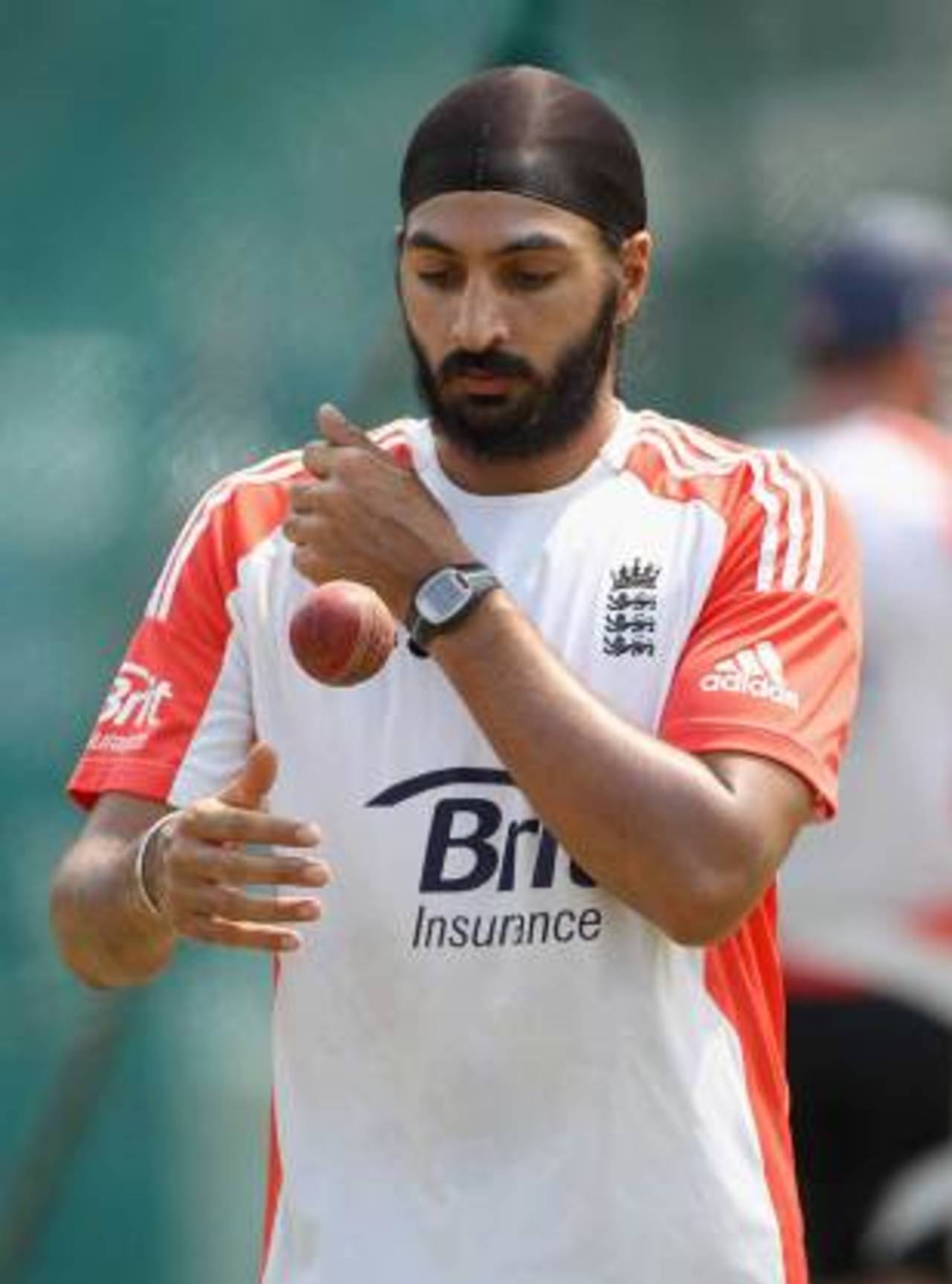 Monty Panesar bowled far from poorly in Galle but did not pose the same threat as he had done against Pakistan in the UAE&nbsp;&nbsp;&bull;&nbsp;&nbsp;AFP