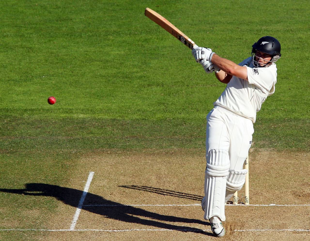 Daniel Flynn pulls, New Zealand v South Africa, 3rd Test, Wellington, 3rd day, March 25, 2012