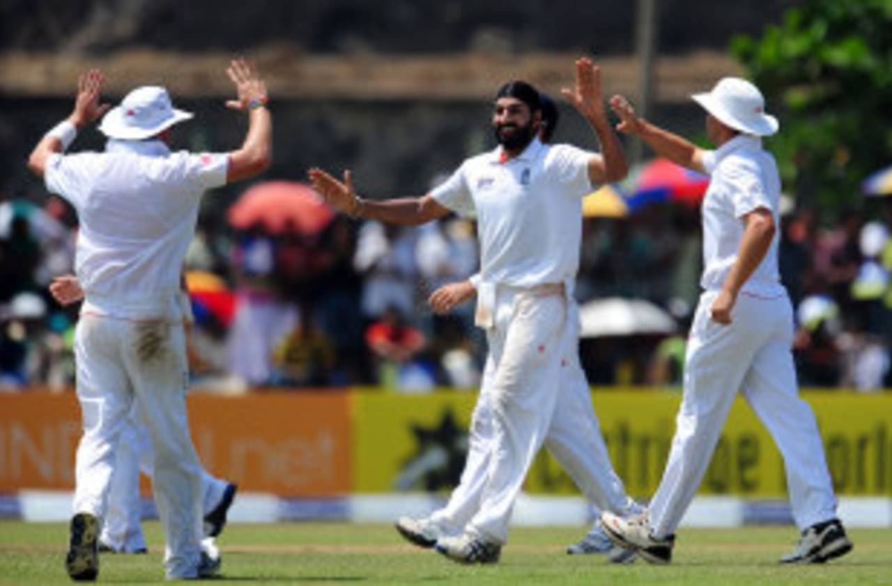 Monty Panesar celebrates the wicket of Dinesh Chandimal , Sri Lanka v England, 1st Test, Galle, 3rd day, March 28, 2012