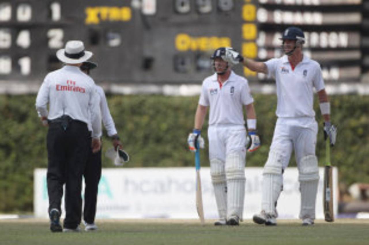 Asad Rauf warns Kevin Pietersen for time-wasting, Sri Lanka v England, 2nd Test, Colombo, P Sara Oval, 3rd day, April 5, 2012