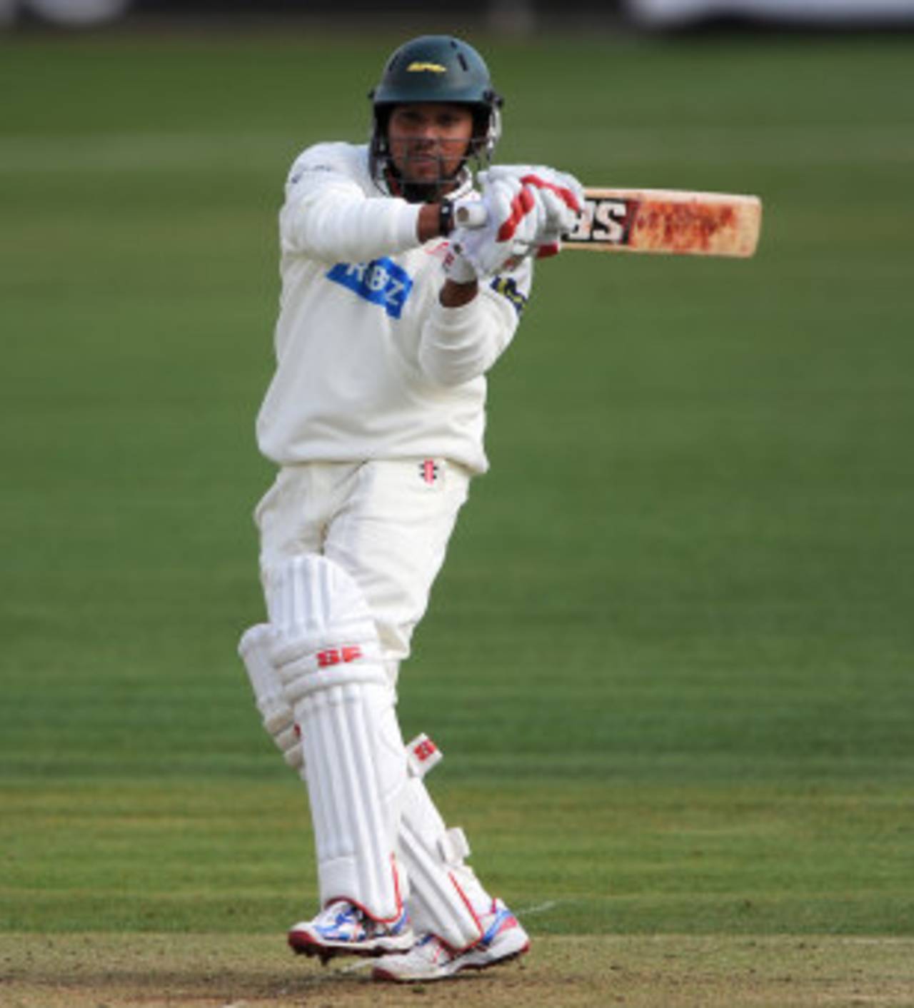 Ramnaresh Sarwan hooks on his way to 41, Leicestershire v Glamorgan, County Championship, Leicester, Grace Road, 1st day, March 5, 2012