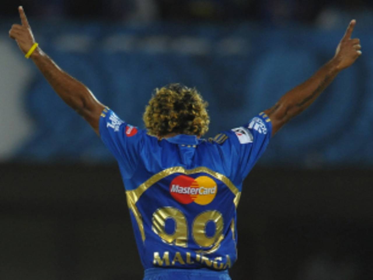 Can Sri Lankan fans outdo Mumbai fans in cheering for Malinga?&nbsp;&nbsp;&bull;&nbsp;&nbsp;AFP