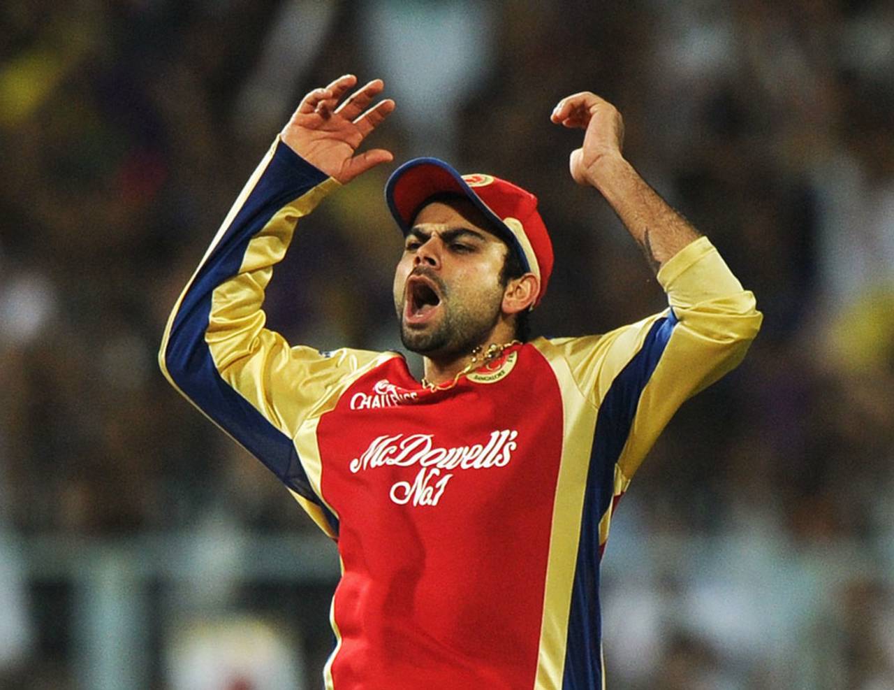 An unhappy Virat Kohli, Kolkata Knight Riders v Royal Challengers, IPL, Kolkata, April 28, 2012