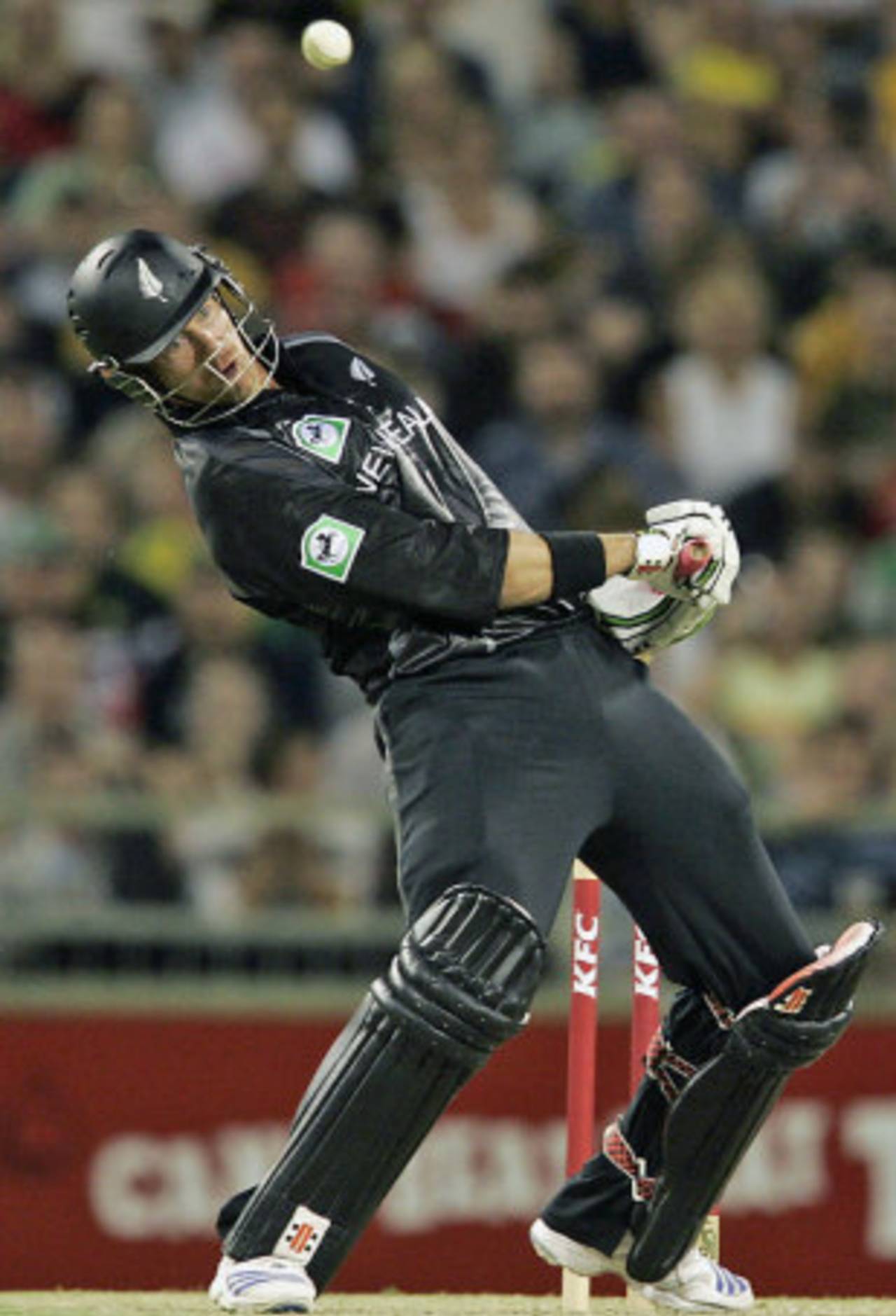 Jacob Oram ducks a short ball, Australia v New Zealand, Twenty20 international, Perth, December 11, 2007