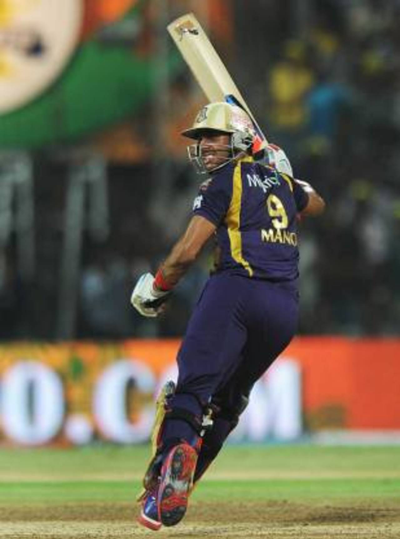 Manoj Tiwary sealed victory with a couple of boundaries, Kolkata Knight Riders v Chennai Super Kings, IPL 2012, final, Chennai, May 27, 2012