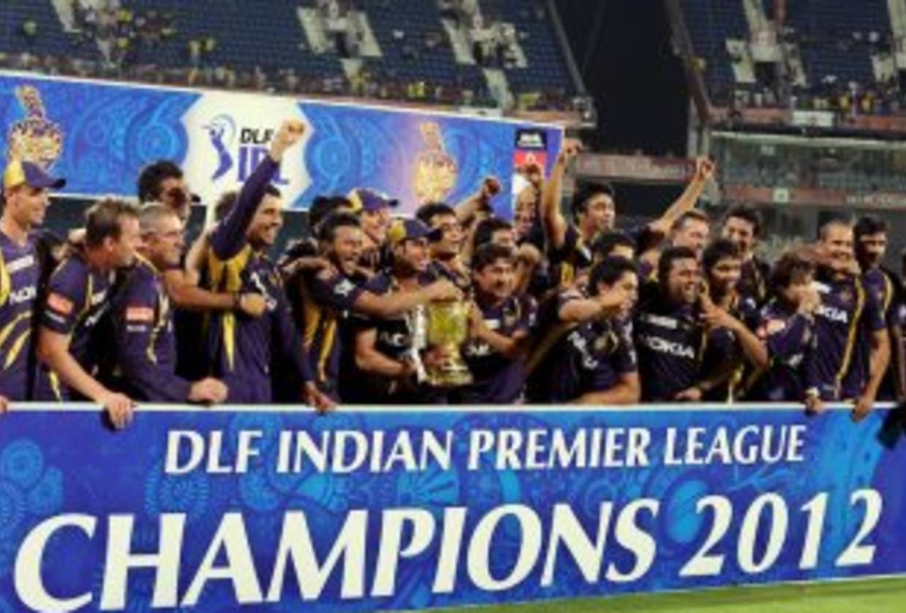 Kolkata Knight Riders with their first IPL trophy, Kolkata Knight Riders v Chennai Super Kings, IPL 2012, final, Chennai, May 27, 2012