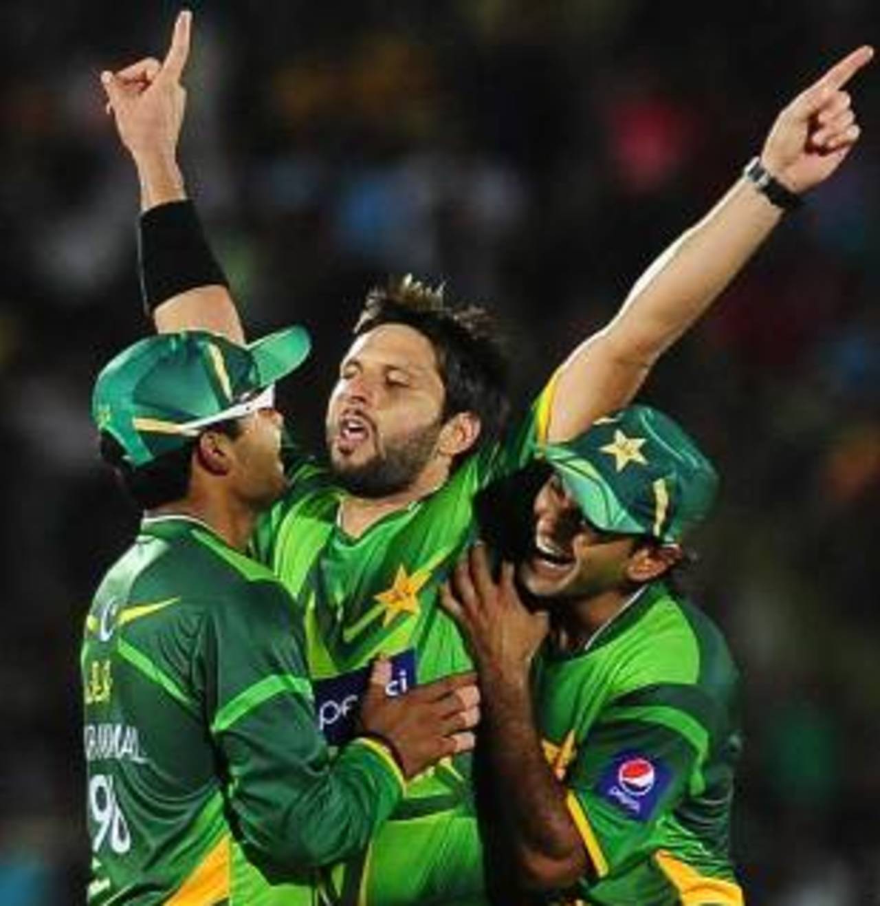 Shahid Afridi took Pakistan to a fighting target and then took 2 for 17&nbsp;&nbsp;&bull;&nbsp;&nbsp;AFP